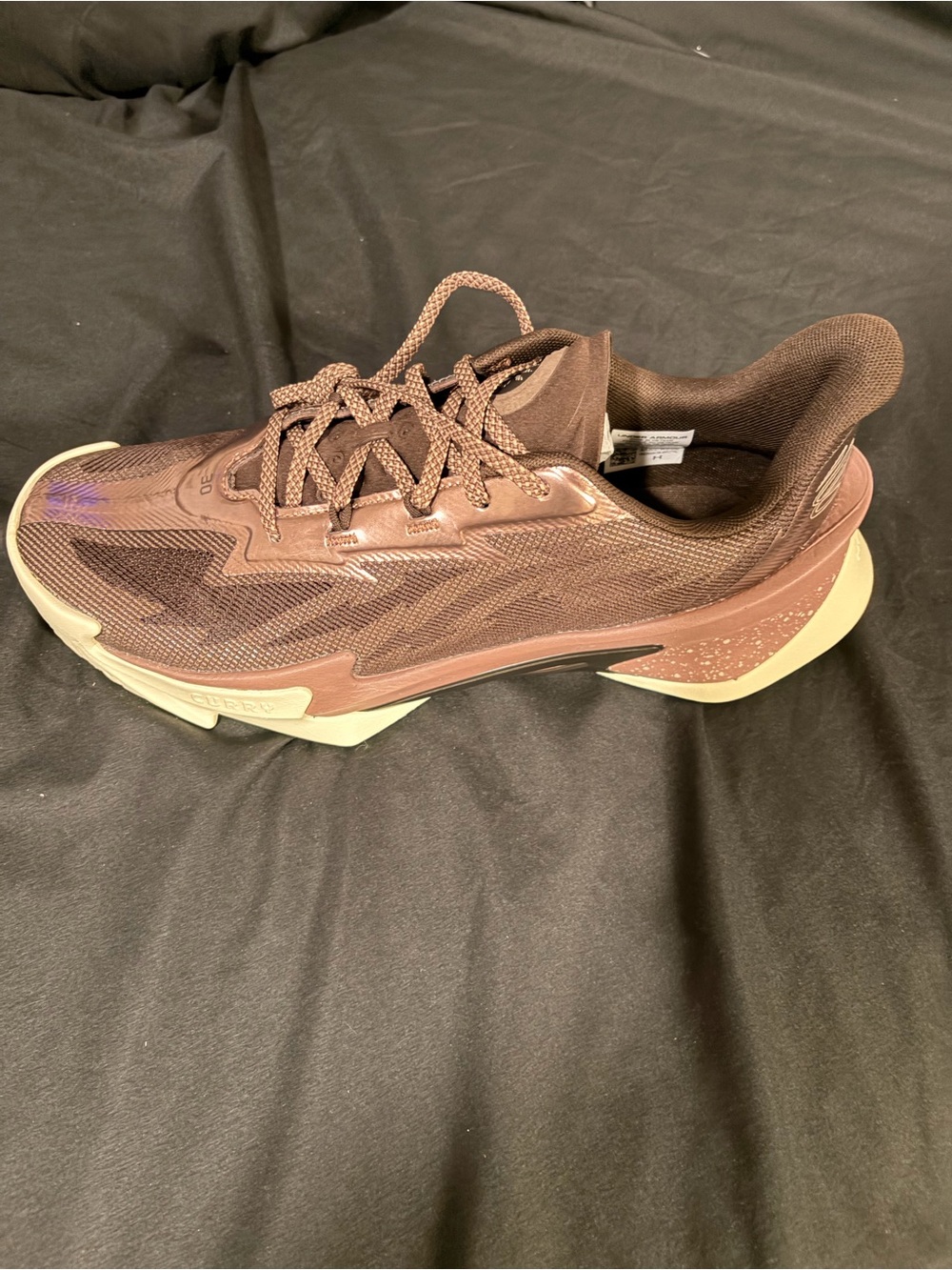Under Armour men’s Brown Athletic Shoes with Cream Sole, silver yellow orange